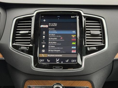 Certified 2022 Volvo XC90 T6 Momentum w/ Advanced Package image 14