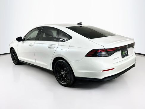 Used 2025 Honda Accord SE image 5