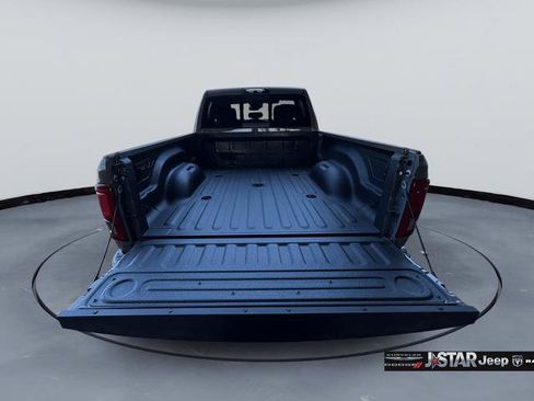 New 2026 RAM 2500 Big Horn AWD/4WD image 9