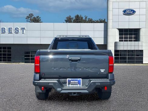 Used 2025 Toyota Tacoma 4x4 Double Cab Hybrid w/ Tow Tech Package image 5