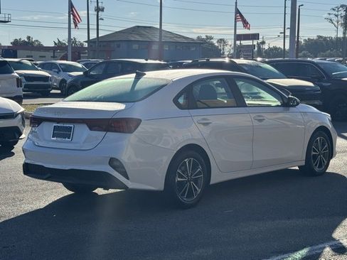 Certified 2023 Kia Forte LXS w/ LXS Technology Package image 5