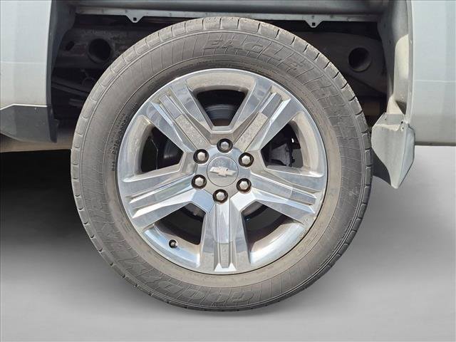 Used 2017 Chevrolet Silverado 1500 Custom w/ Custom Convenience Package RWD image 12