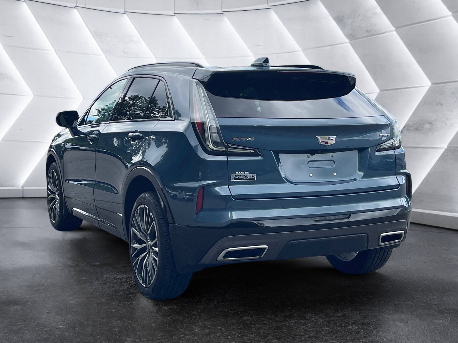 Used 2025 Cadillac XT4 Sport AWD/4WD image 4