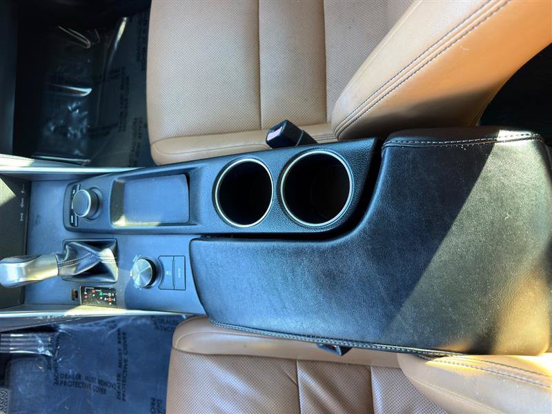 Used 2016 Lexus IS 200t RWD image 14