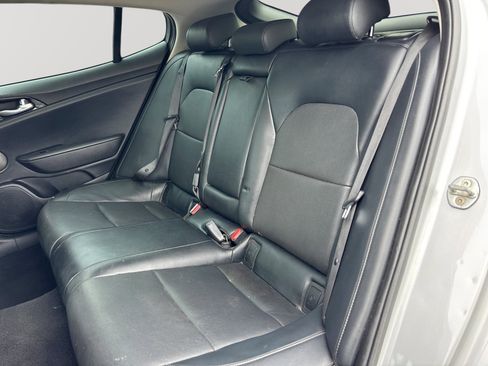 Used 2018 Kia Stinger Premium RWD image 26
