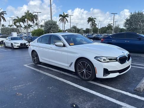 Used 2023 BMW 540i w/ Premium Package RWD image 9