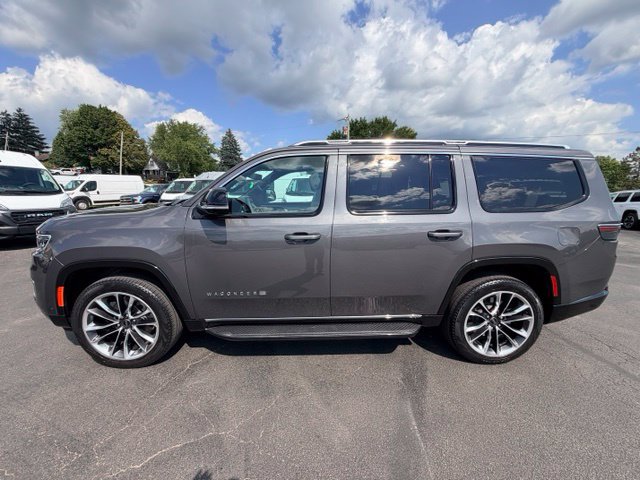 Used 2025 Jeep Wagoneer Series II w/ Premium Group I AWD/4WD image 27