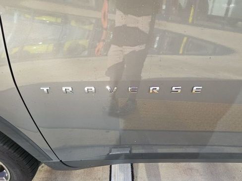 Used 2019 Chevrolet Traverse LT w/ LT Premium Package FWD image 11