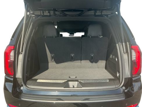 Used 2025 GMC Yukon Denali Ultimate AWD/4WD image 24