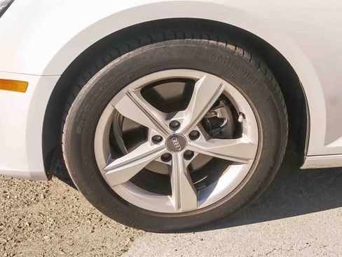 Used 2019 Audi A4 2.0T Premium w/ Convenience Package image 5