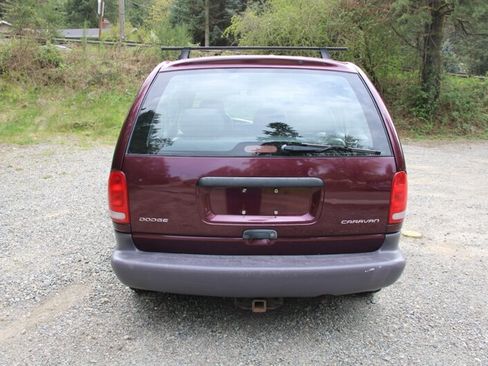 Used 1999 Dodge Caravan image 10