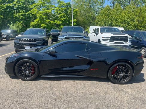 Used 2024 Chevrolet Corvette Z06 RWD image 7