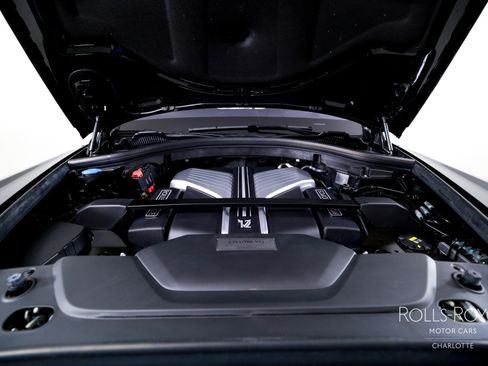 Used 2022 Rolls-Royce Cullinan image 35