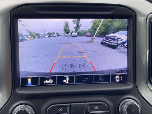 Used 2022 Chevrolet Silverado 1500 LTZ w/ LTZ Premium Package image 29