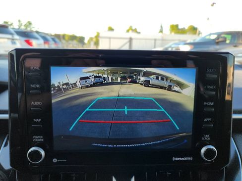 Used 2022 Toyota Corolla SE w/ Carpet Mat Package (TMS) FWD image 17