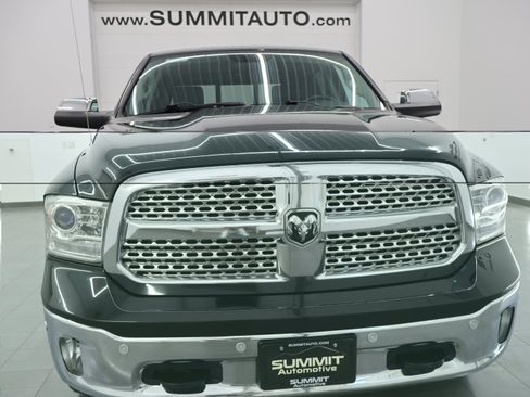 Used 2018 RAM 1500 Laramie w/ Convenience Group AWD/4WD image 23