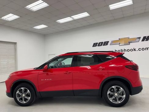 Used 2023 Chevrolet Blazer LT w/ Convenience Package FWD image 8