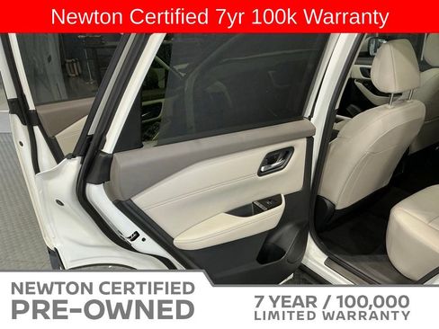 Used 2023 Nissan Rogue SL w/ SL Premium Package FWD image 22
