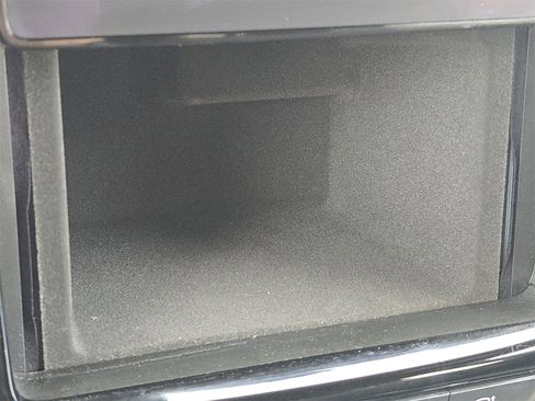 Certified 2023 Chevrolet Traverse LT image 31