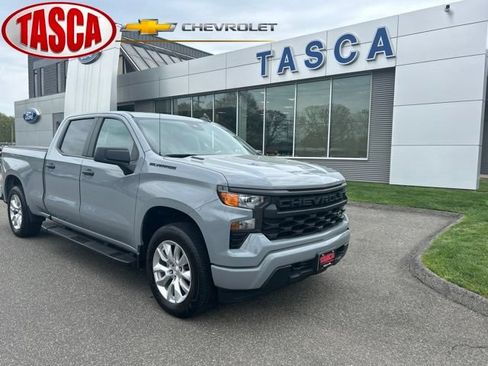 Used 2025 Chevrolet Silverado 1500 Custom w/ LPO, Dark Essentials Package AWD/4WD image 1