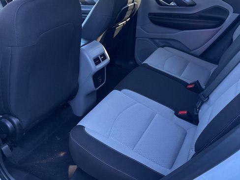 Used 2024 GMC Terrain SLE image 16