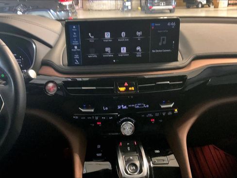 Used 2025 Acura MDX FWD w/ Technology Package image 6