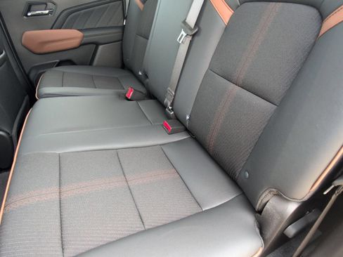 New 2026 GMC Canyon AT4 AWD/4WD image 28