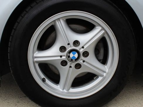 Used 1996 BMW Z3 1.9 RWD image 9