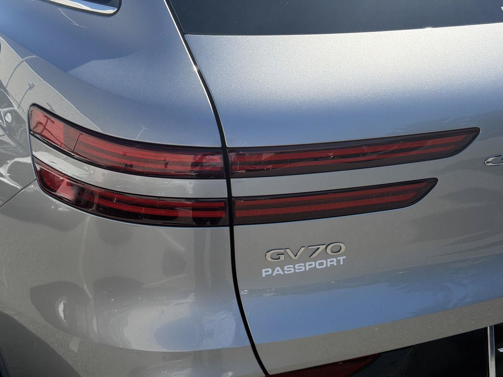 Used 2026 Genesis GV70 2.5T AWD/4WD image 10
