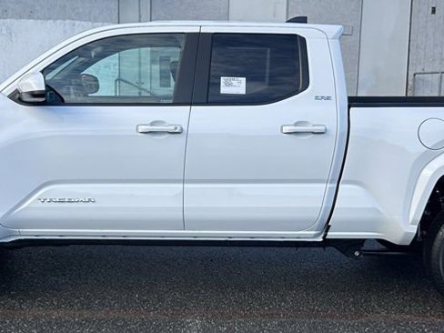 New 2026 Toyota Tacoma SR5 image 8