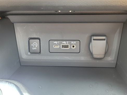 Certified 2024 Nissan Sentra SV w/ SV Premium Package FWD image 29