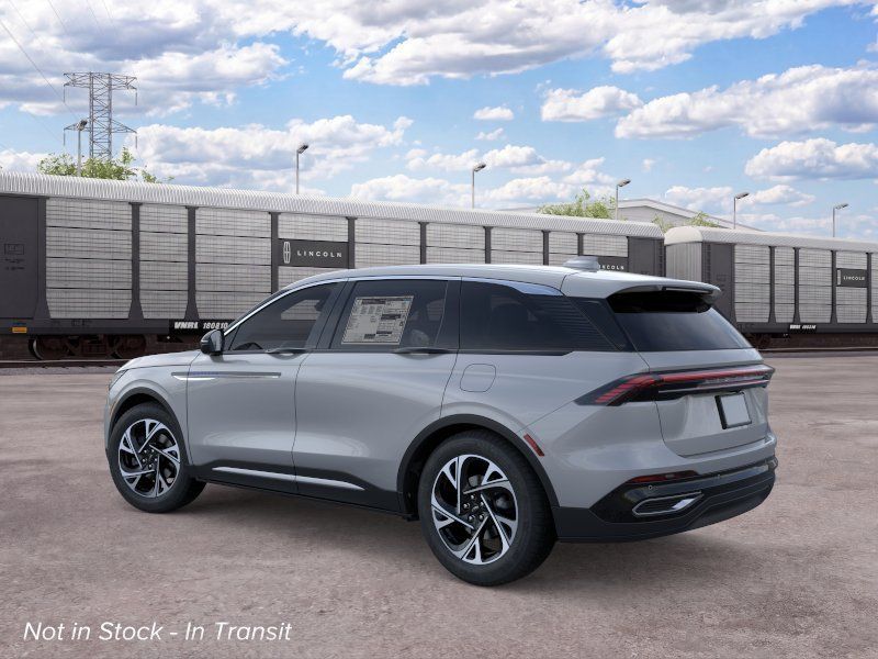 New 2026 Lincoln Nautilus Premier AWD/4WD image 4