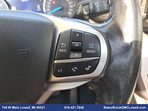 Used 2022 Ford Explorer XLT w/ XLT Sport Appearance Package image 19