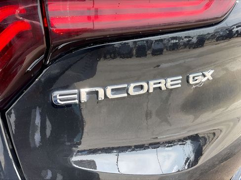 Used 2025 Buick Encore GX Sport Touring FWD image 31