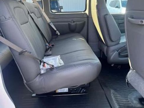 New 2025 Chevrolet Express 3500 LS w/ Chrome Appearance Package image 16