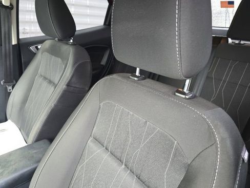 Certified 2018 Ford EcoSport SE w/ SE Convenience Package image 8