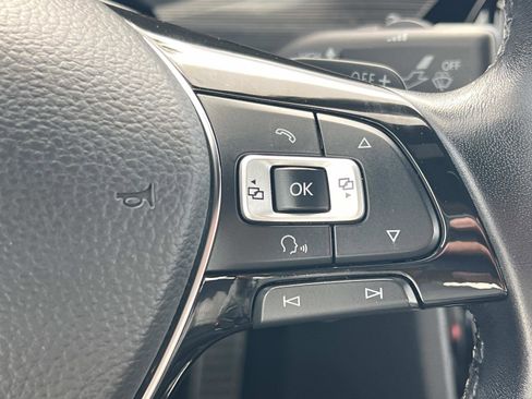 Certified 2022 Volkswagen Passat 2.0T R-Line image 8