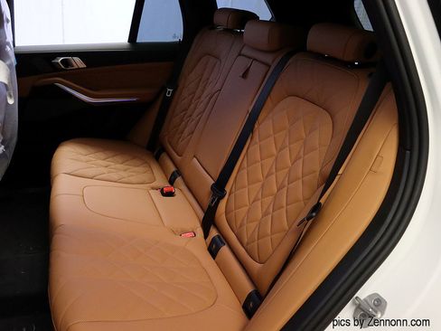 Used 2026 BMW X5 xDrive50e w/ M Sport Package image 13