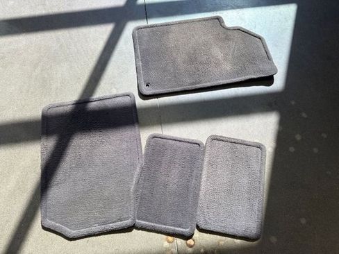 Used 1998 Chrysler Concorde LX image 96