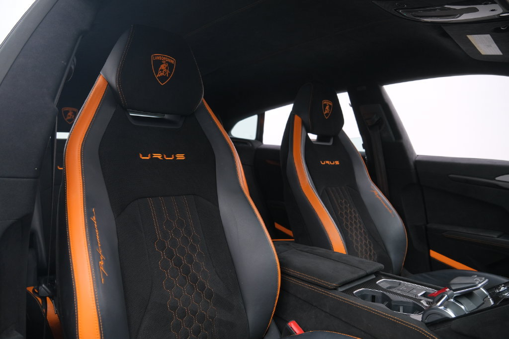 Used 2023 Lamborghini Urus Performante AWD/4WD image 20