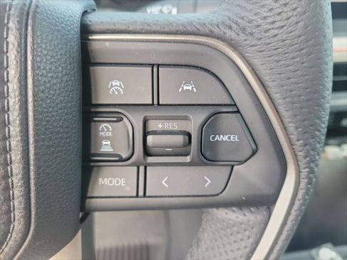 Certified 2025 Toyota Tacoma SR5 image 26