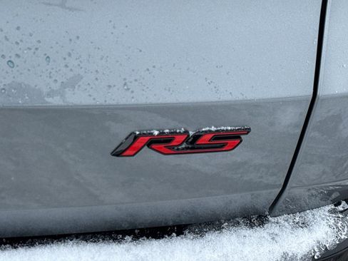 Used 2024 Chevrolet Traverse RS w/ LPO, Floor Liner Package image 9