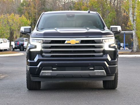 Used 2023 Chevrolet Silverado 1500 High Country w/ Technology Package image 30
