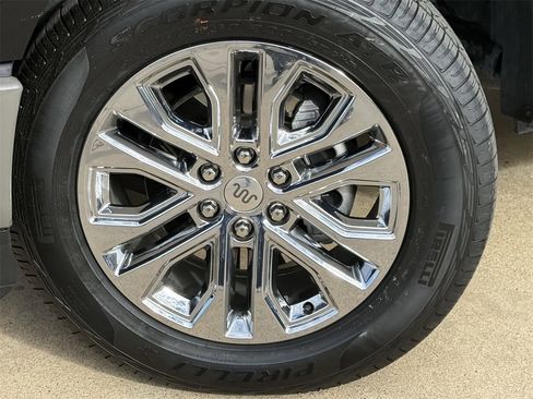 Certified 2025 Ford F150 King Ranch w/ FX4 Off-Road Package image 9