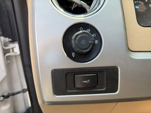 Used 2011 Ford F150 Lariat w/ Lariat Chrome Pkg AWD/4WD image 16