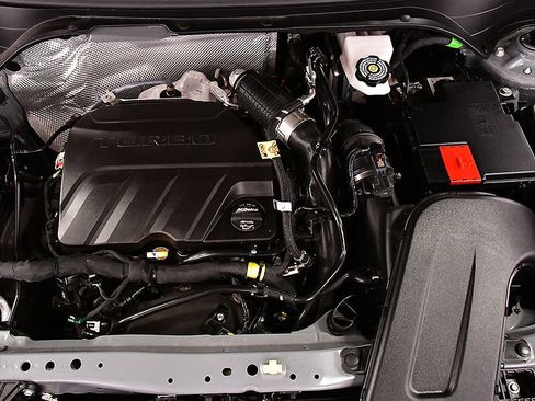 Used 2025 Buick Envista Preferred FWD image 33