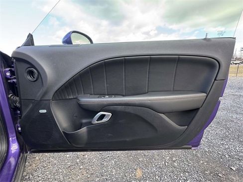 Used 2016 Dodge Challenger R/T Plus image 15