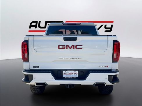 Used 2024 GMC Sierra 1500 AT4 w/ AT4 Premium Package AWD/4WD image 6
