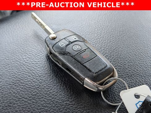 Used 2019 Ford F250 Lariat w/ Lariat Value Package AWD/4WD image 32