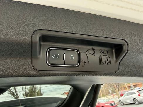 Certified 2023 Ford Explorer ST-Line w/ Class IV Trailer Tow Package AWD/4WD image 33
